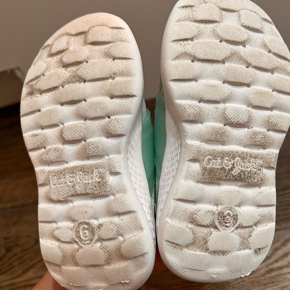 Toddler girl slip on sneakers - Picture 3 of 8